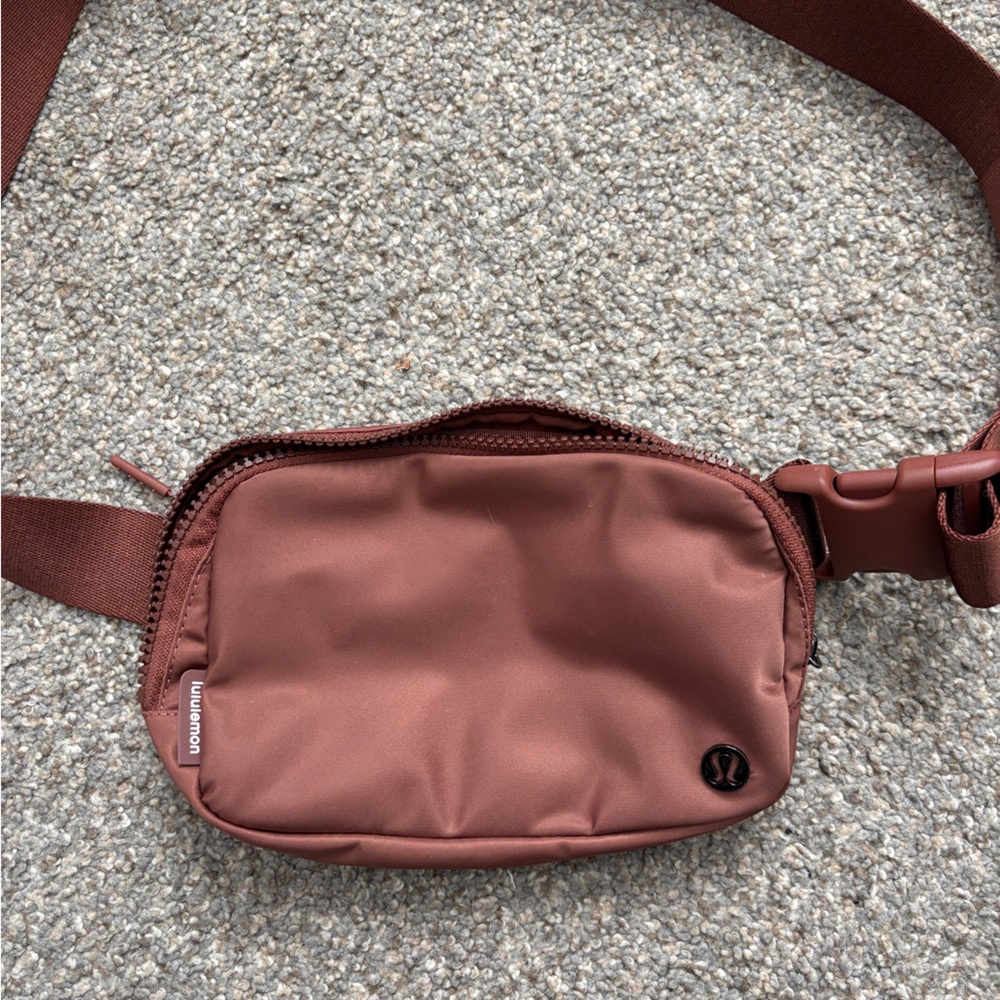 Lululemon Everywhere Crossbody Belt Bag *Extended Strap Ancient Copper